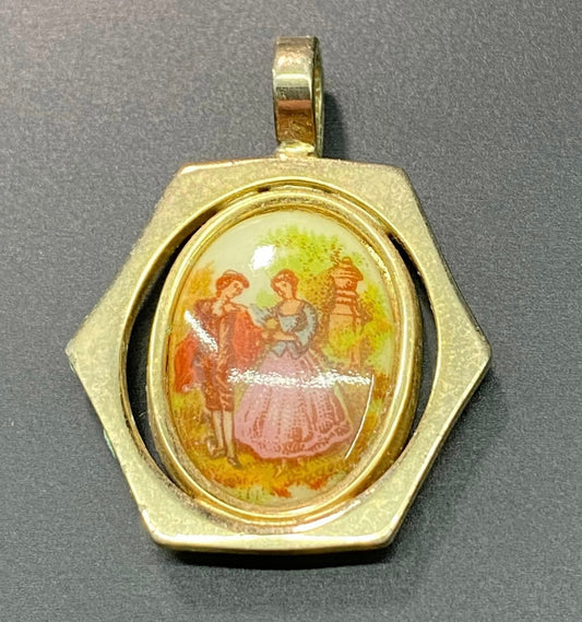 Vintage Courting Couple Pendant