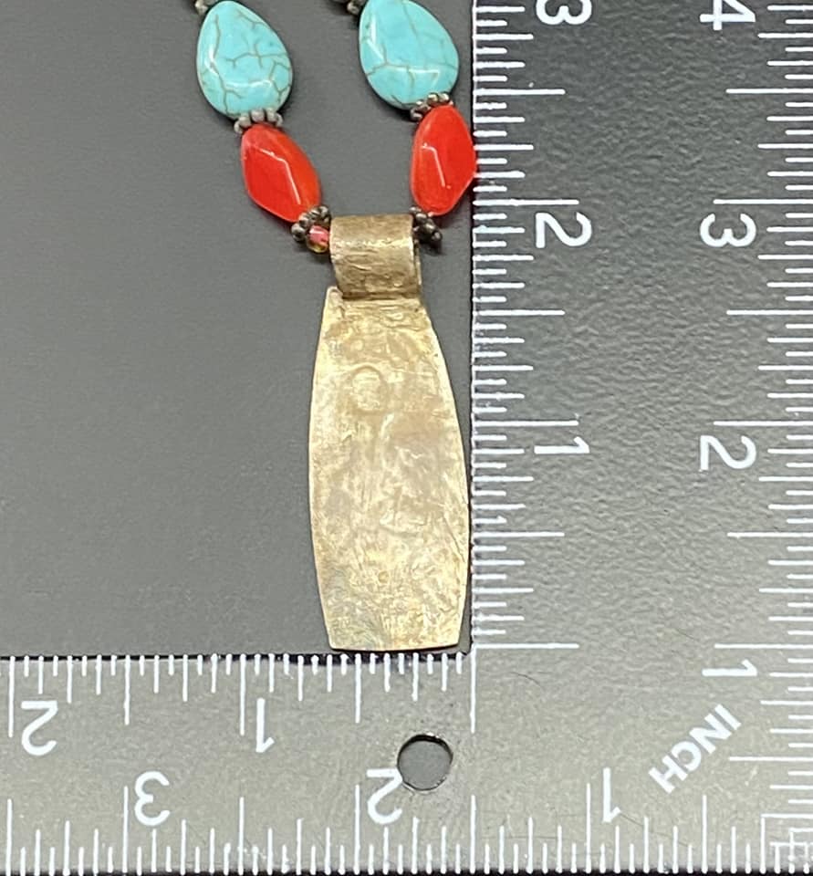 Silver Tone Glass & Dyed Stone Necklace
