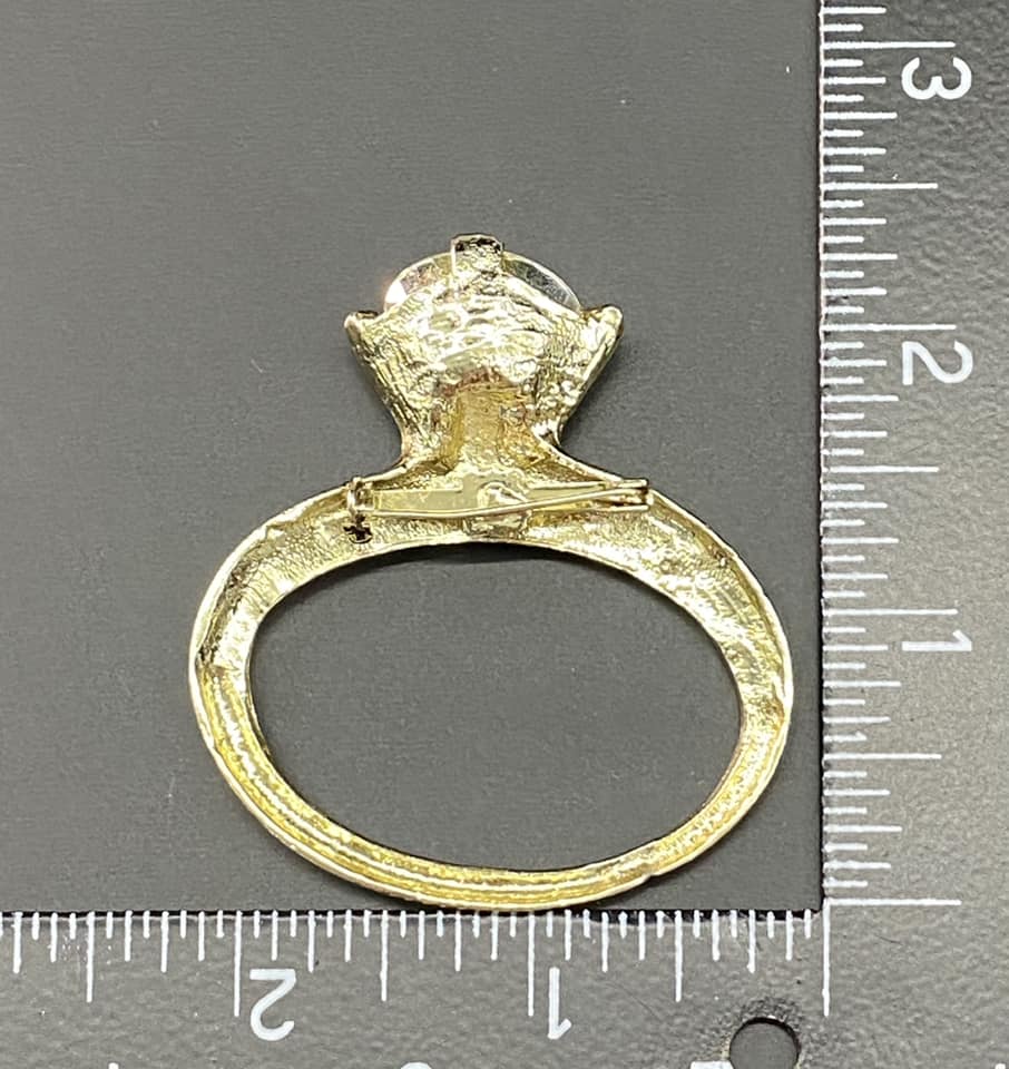 Rhinestone Ring Brooch