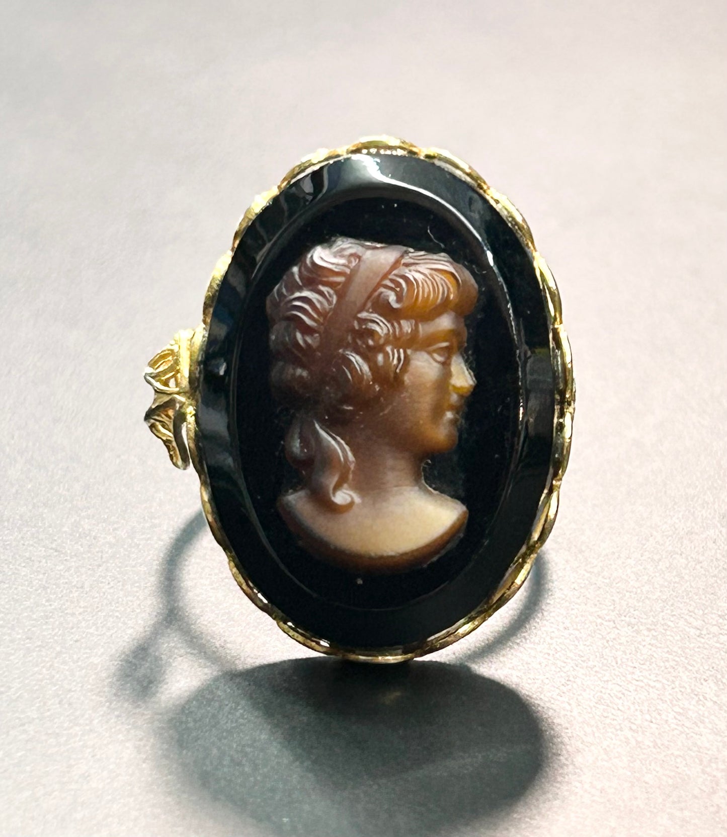 Vintage Glass Cameo Ring