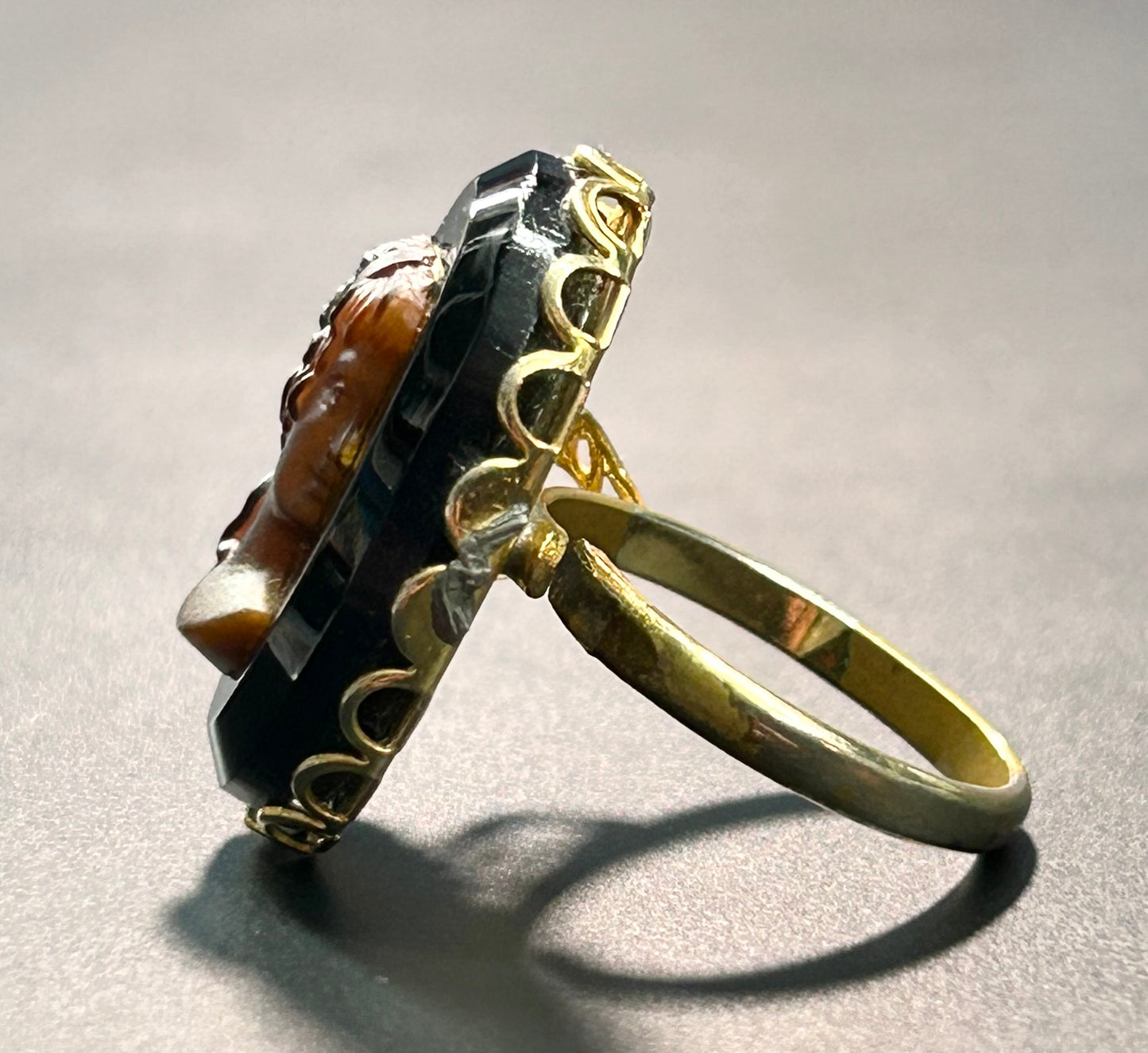 Vintage Glass Cameo Ring