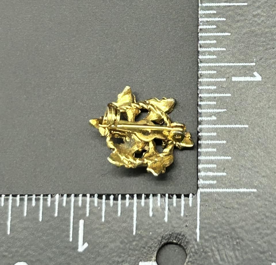 Vintage Gold Tone Brooch