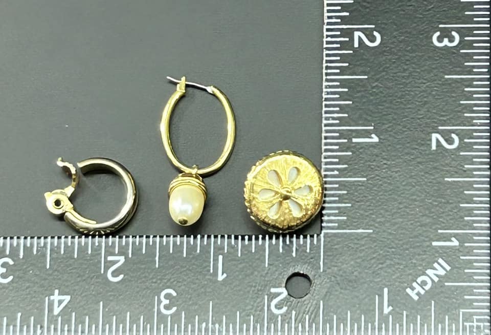 3 Pairs of Fashion Earrings