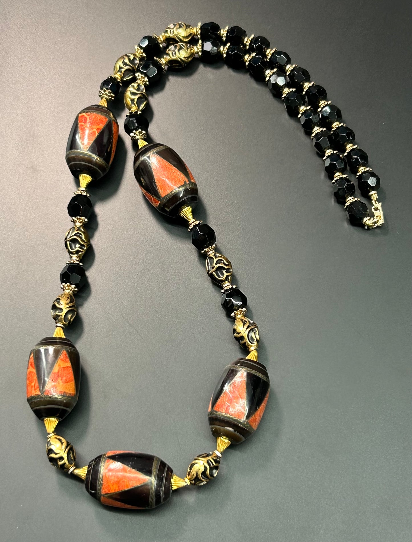 Glass & Sponge Coral Necklace