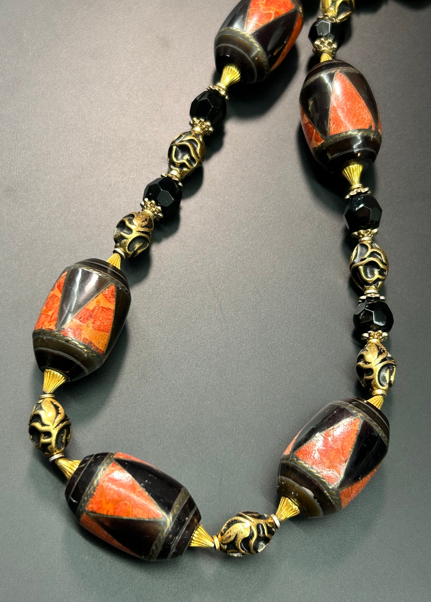 Glass & Sponge Coral Necklace