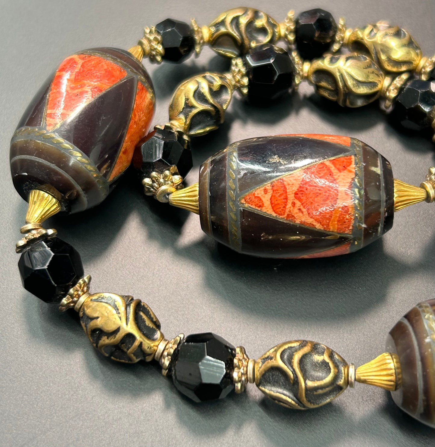 Glass & Sponge Coral Necklace