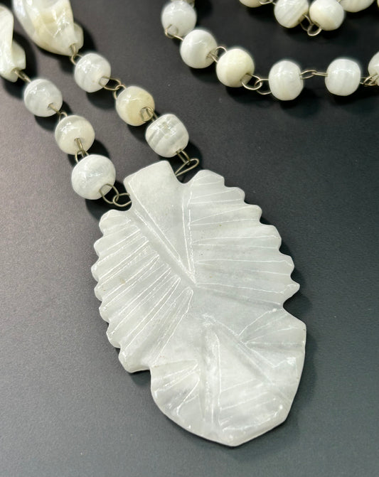 Mexican White Onyx Carved Necklace