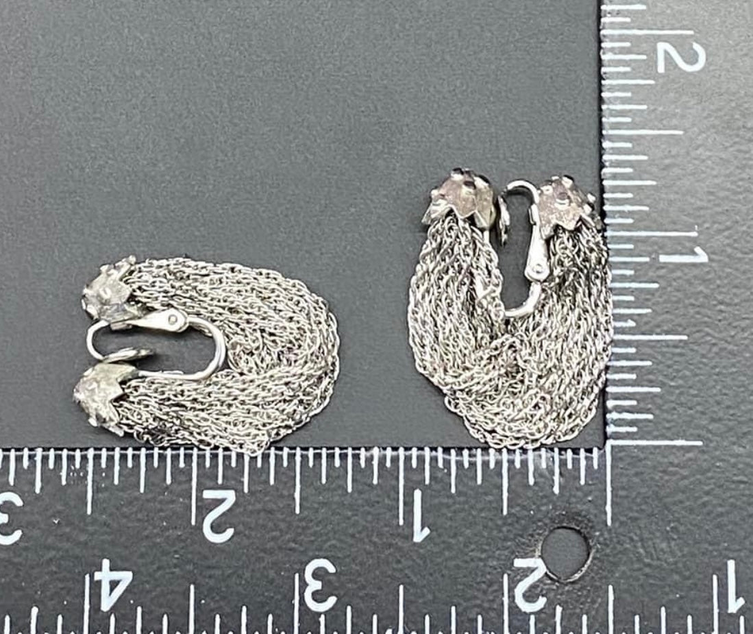 Vintage Silver Tone Chain Link Clip Earrings