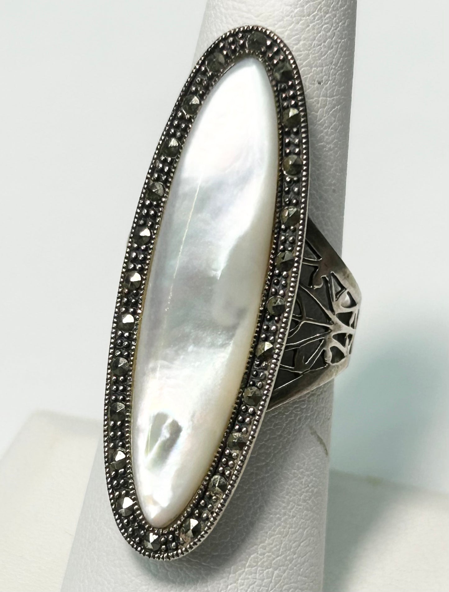 Signed Sterling Silver MOP Ring