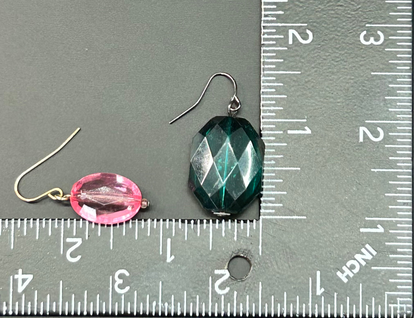 2 Pairs of Acrylic Rhinestone Earrings