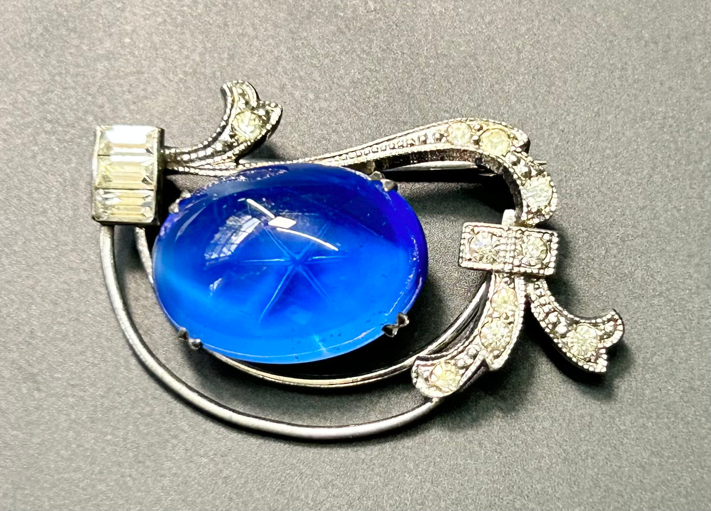 Art Deco Vintage Sterling Silver Brooch