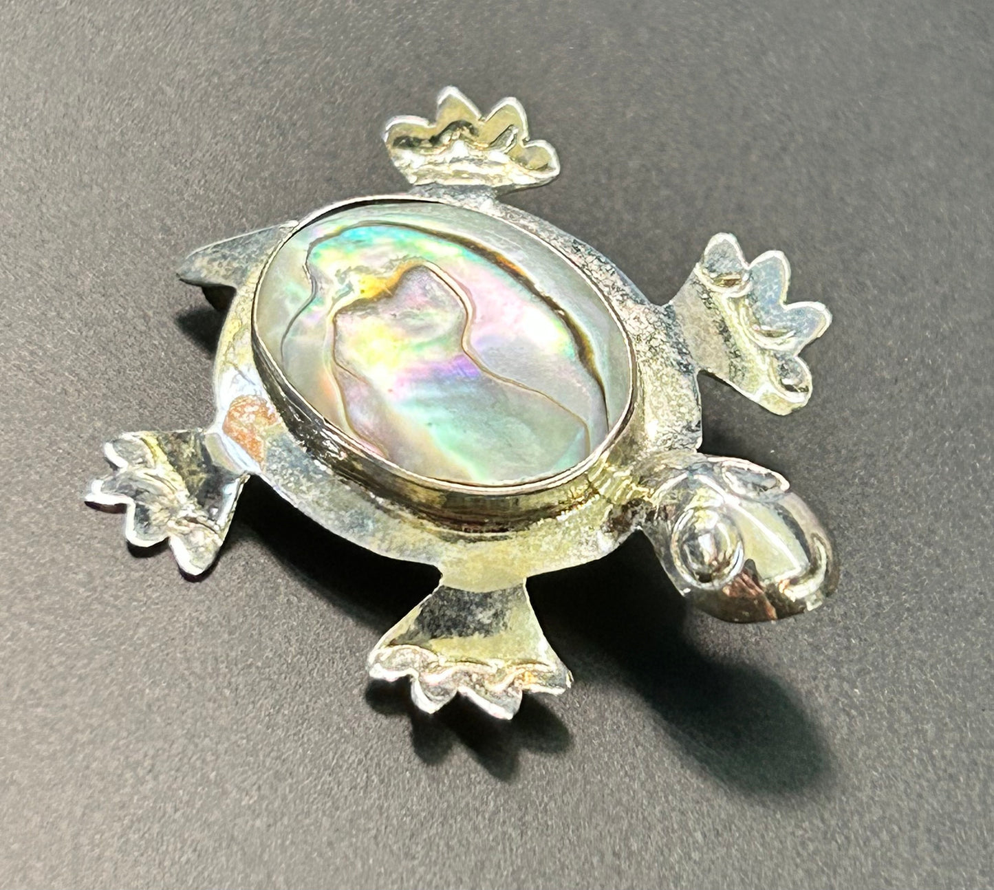 Alpaca Mexico Turtle Brooch