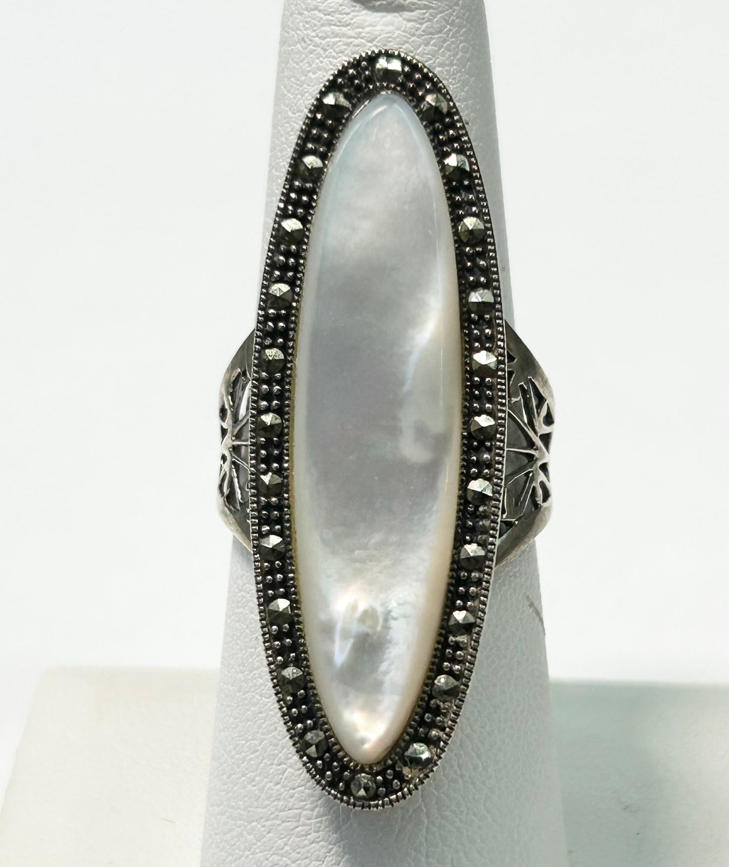 Signed Sterling Silver MOP Ring