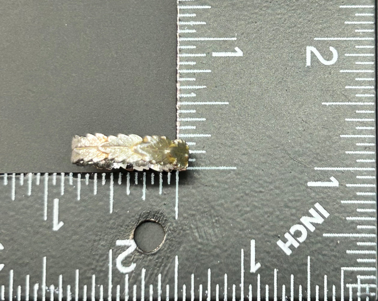 Avon Leaf Band Ring