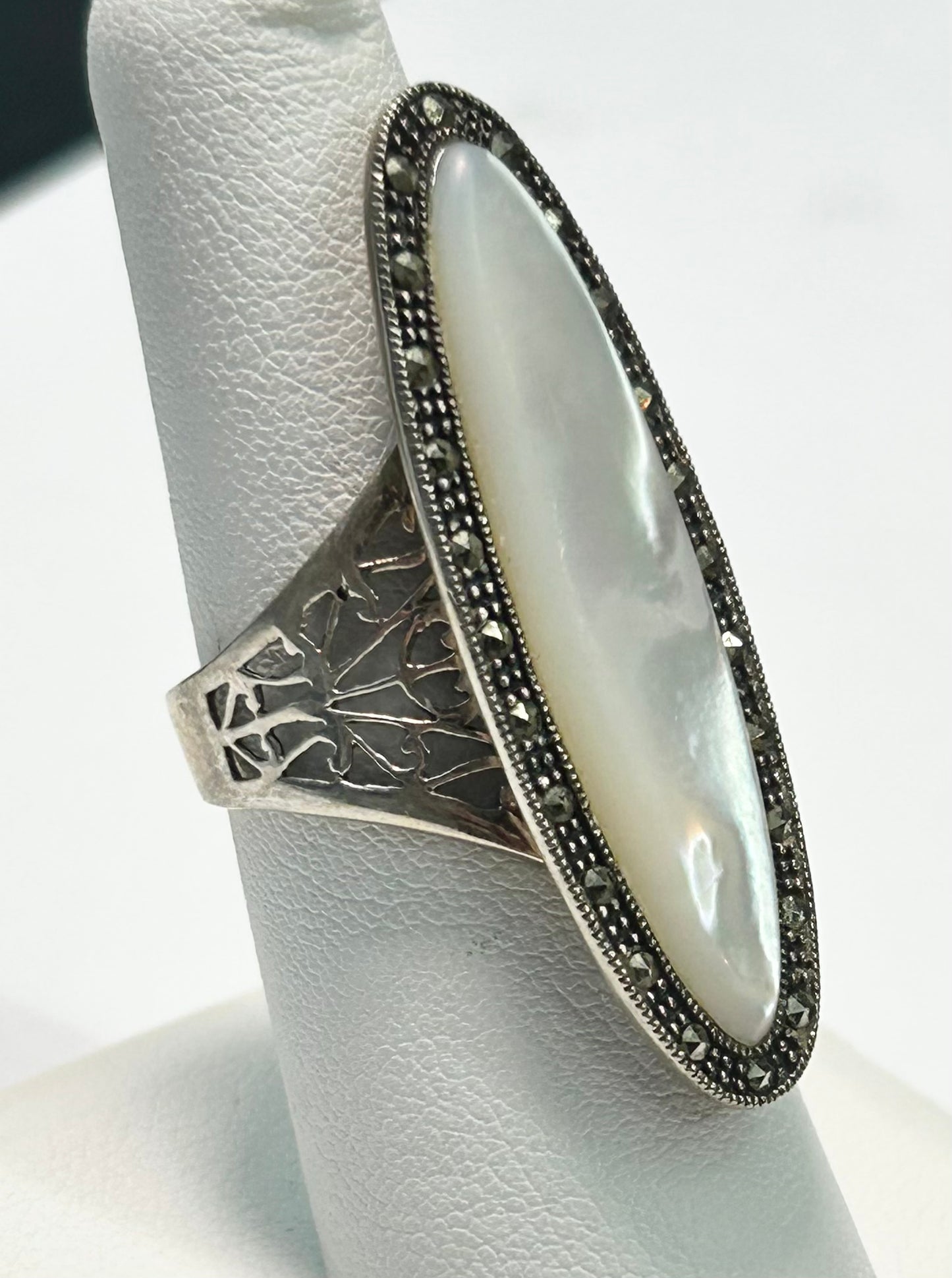 Signed Sterling Silver MOP Ring