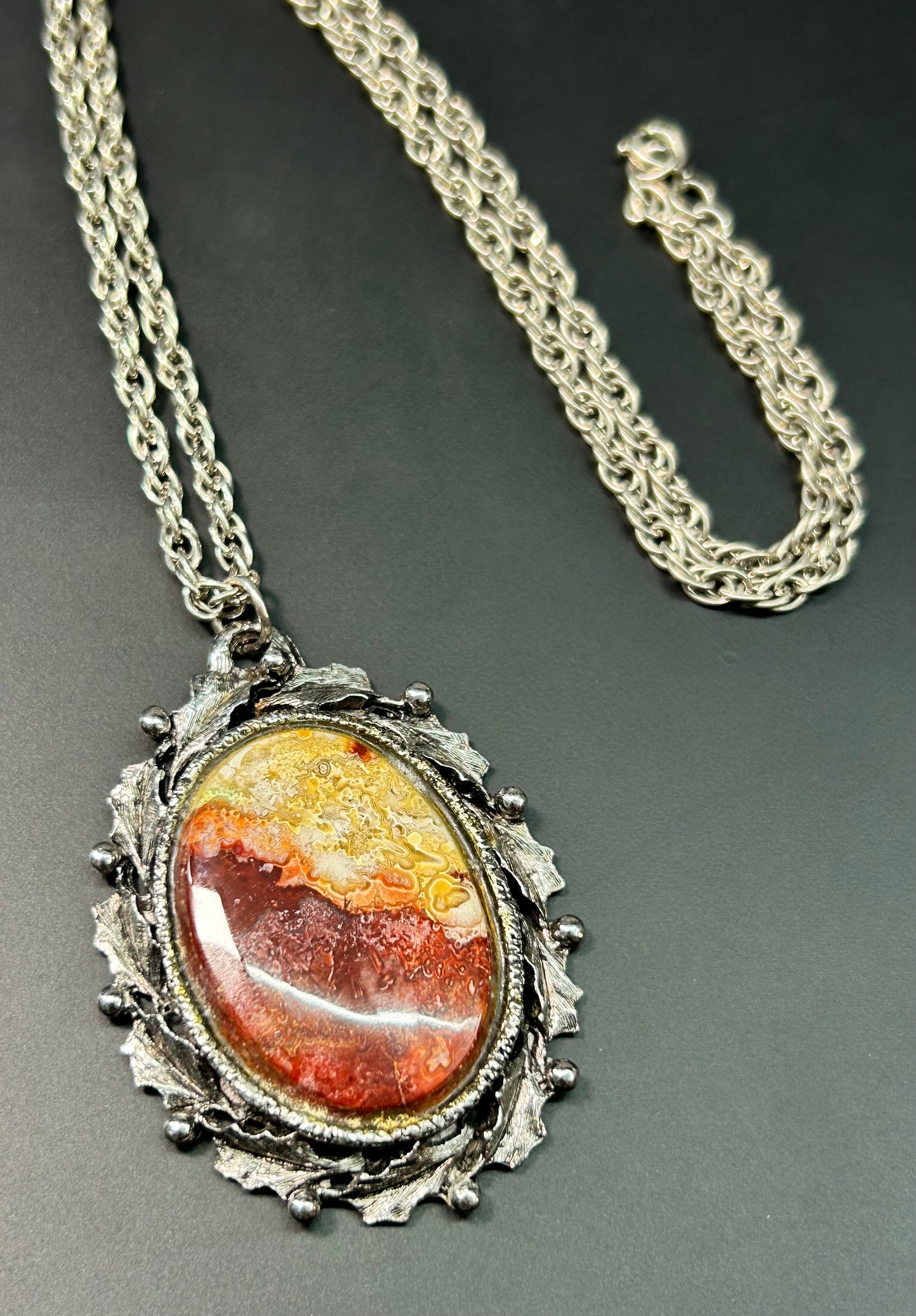 Moroccan Seam Agate Necklace