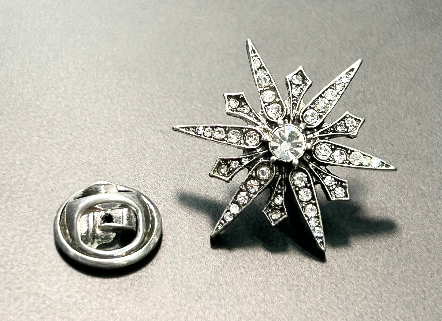 Chloe + Isabel Starburst Pin