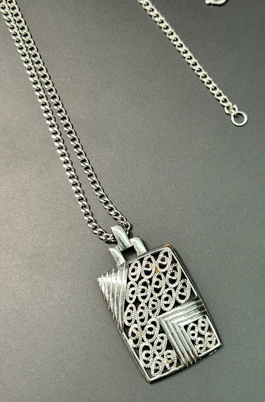 Silver Tone Fashion Necklace