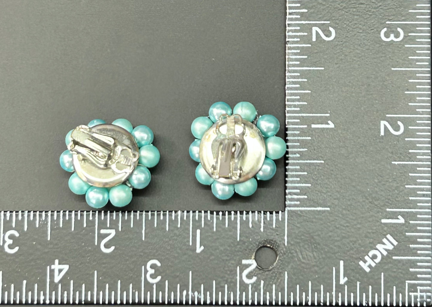 Japan Cluster Clip Earrings