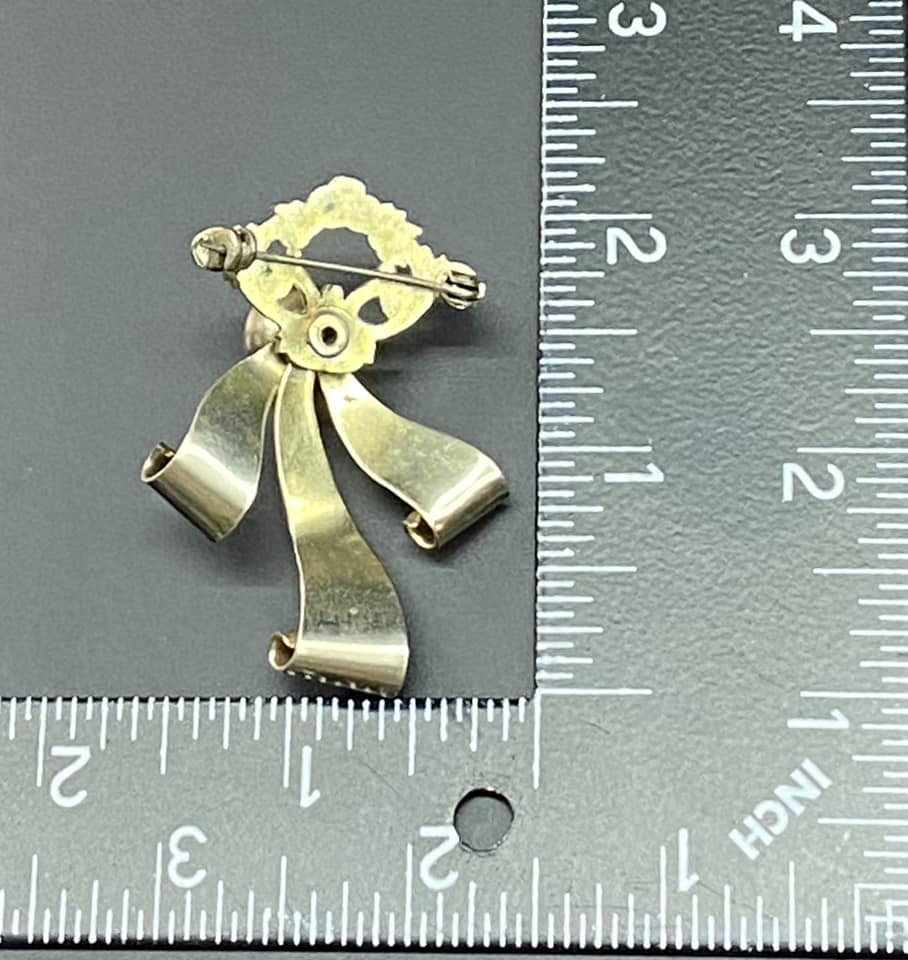 Vintage Ribbon Brooch