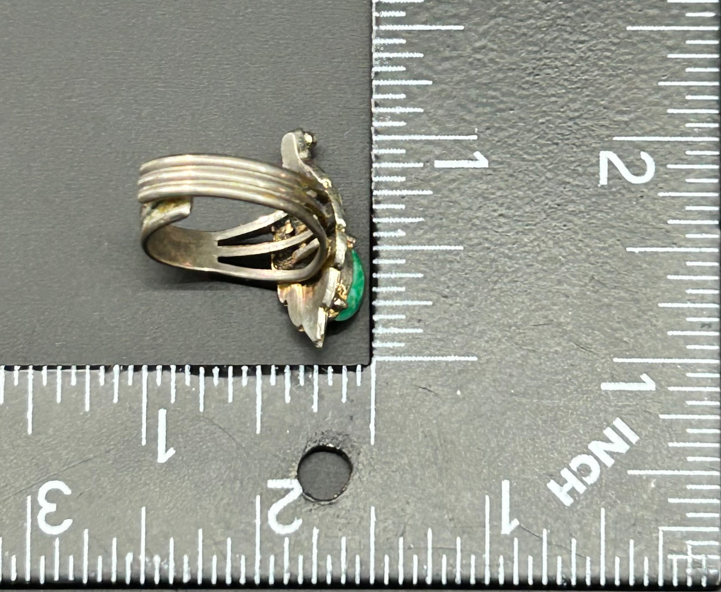 Vintage Leaf Ring