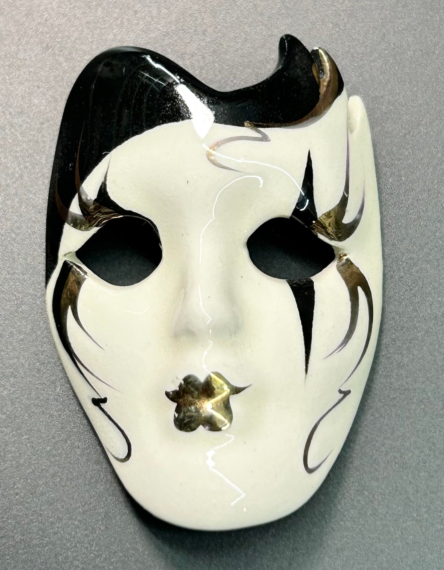 KP New Orleans Mask Brooch