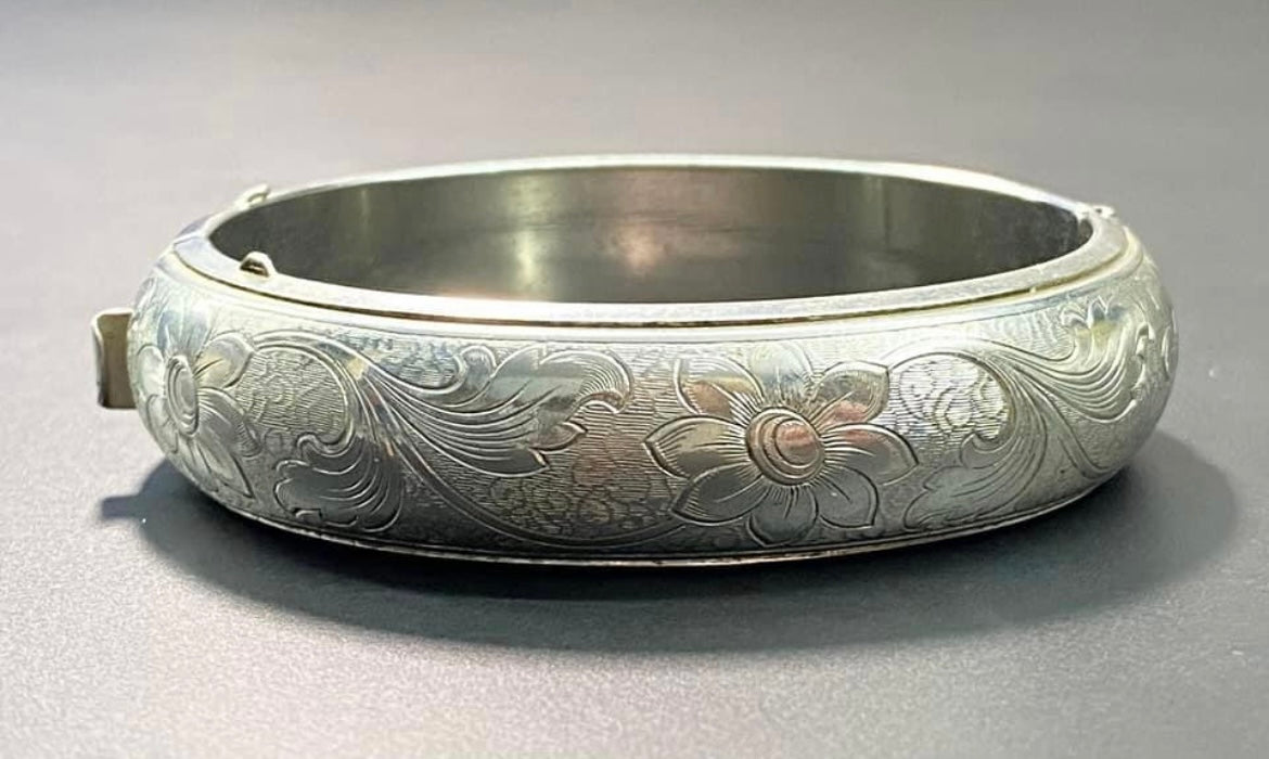 Vintage Etched Bangle Bracelet