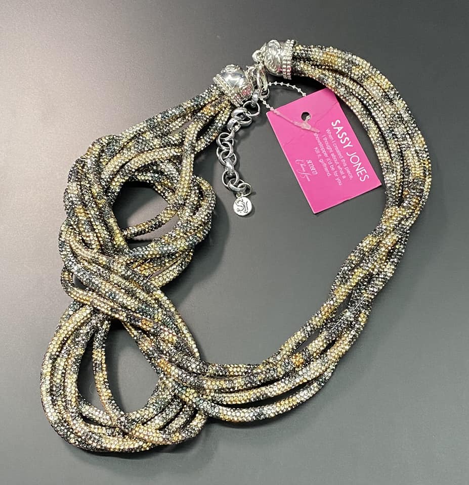 NWT Sassy Jones Vivienne Necklace