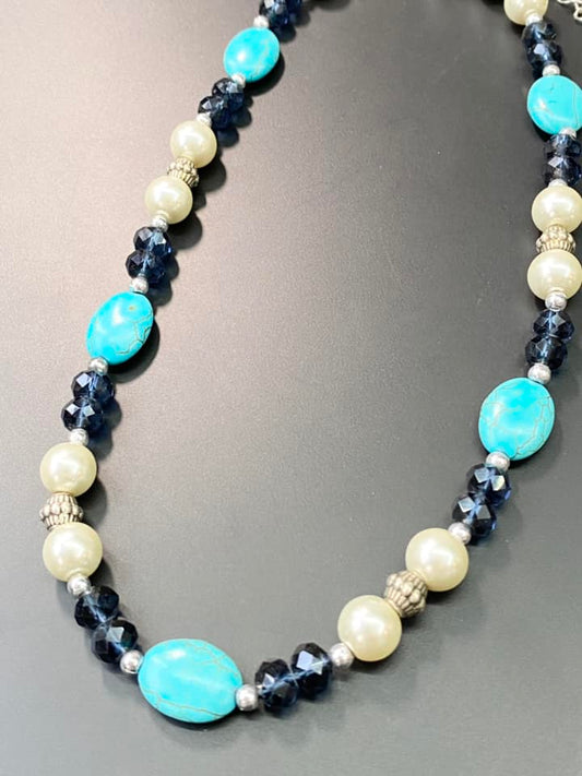 Dyed Stone & Faceted Glass Necklace