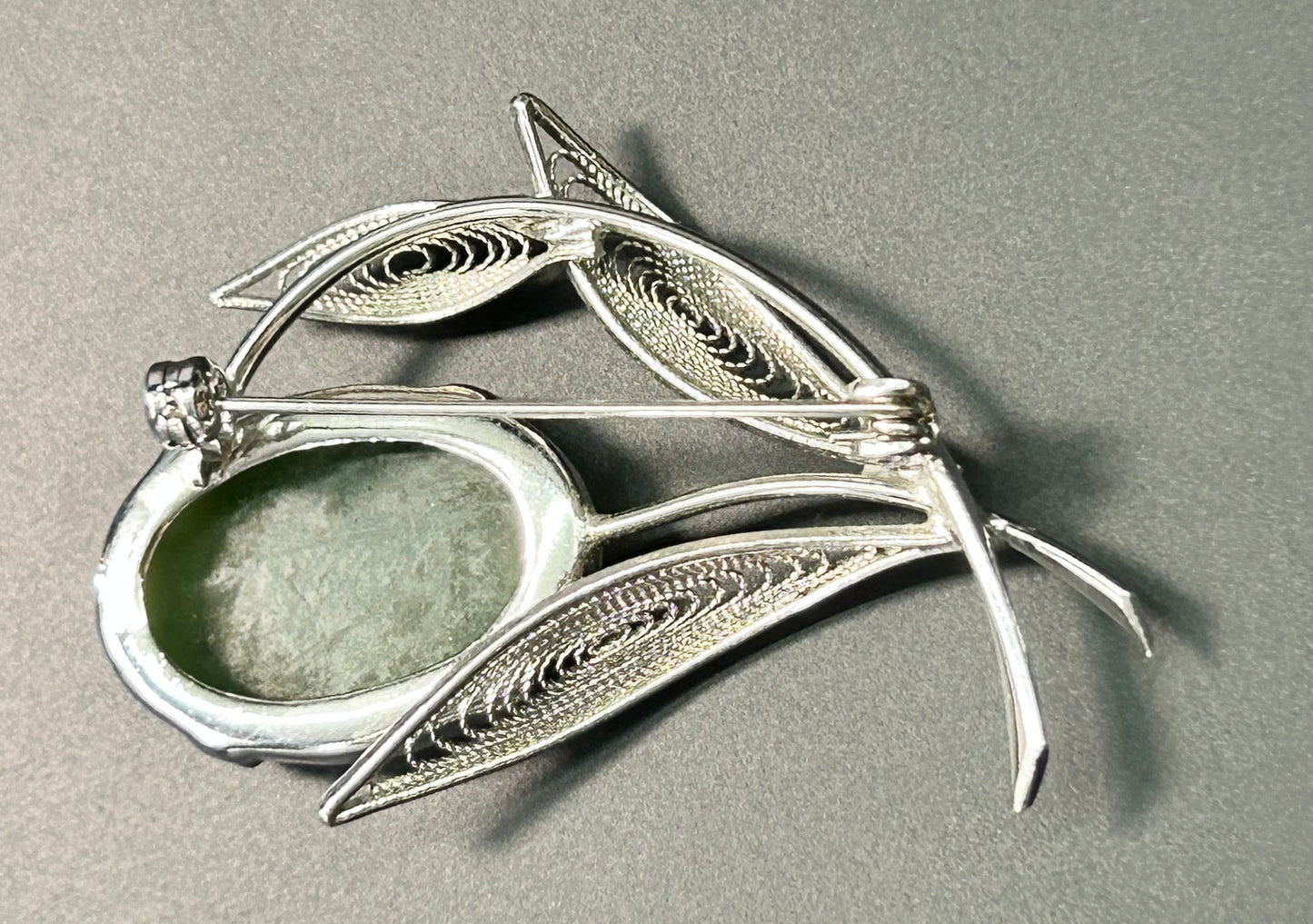 Vintage Nephrite Filigree Brooch