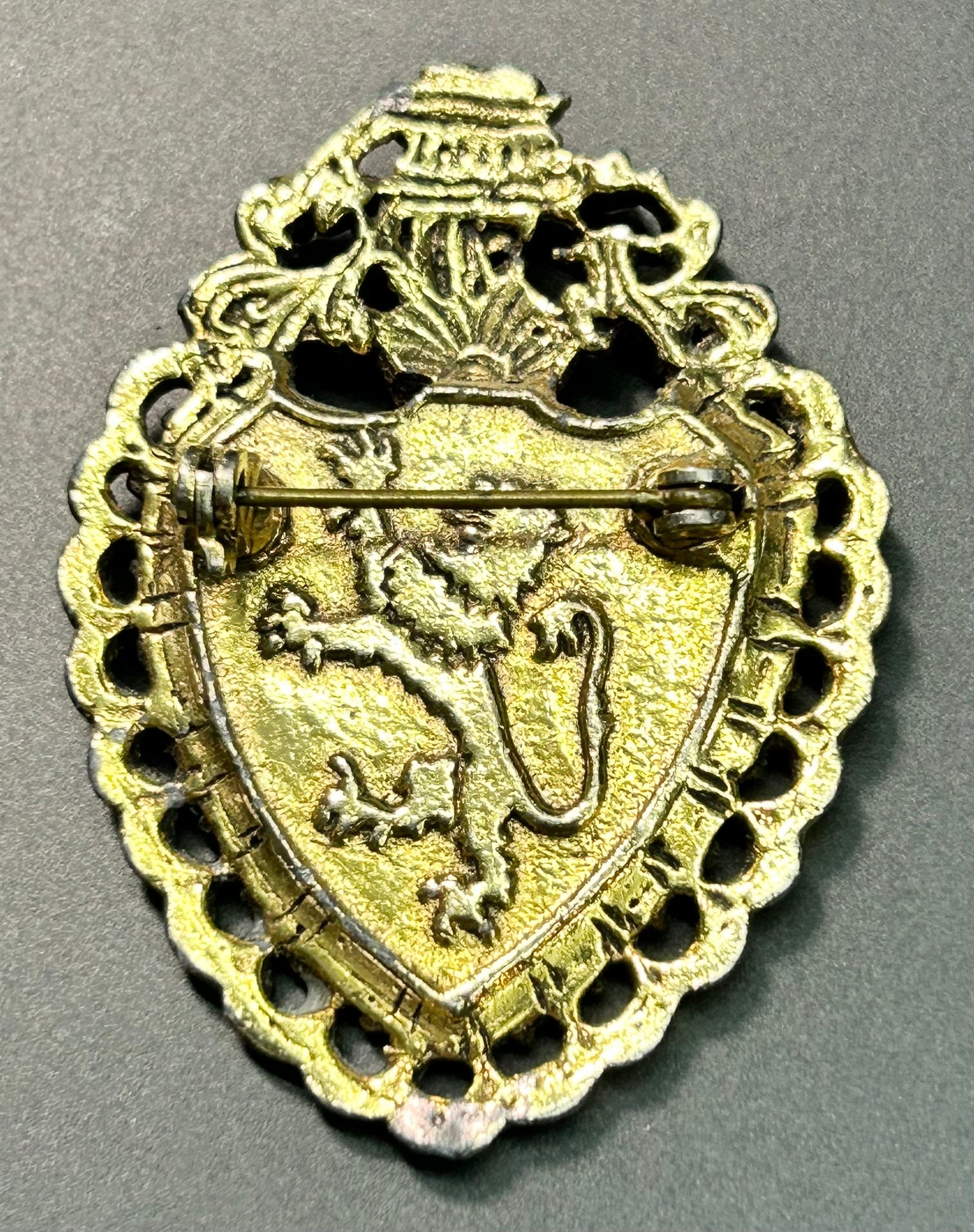 Vintage Heraldic Crest Brooch