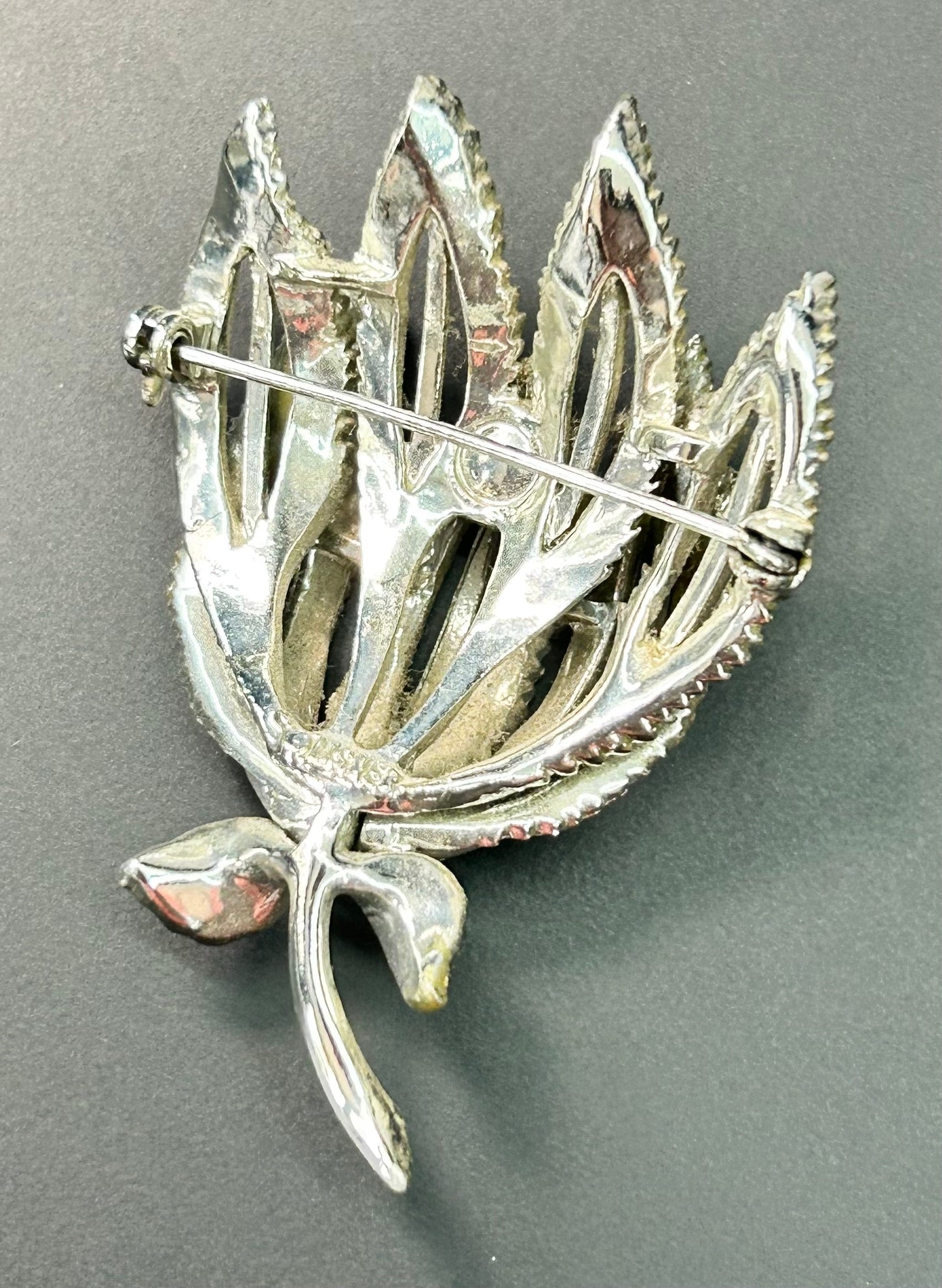 Lisner Flower Brooch