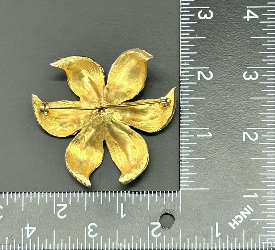 Vintage Flower Brooch