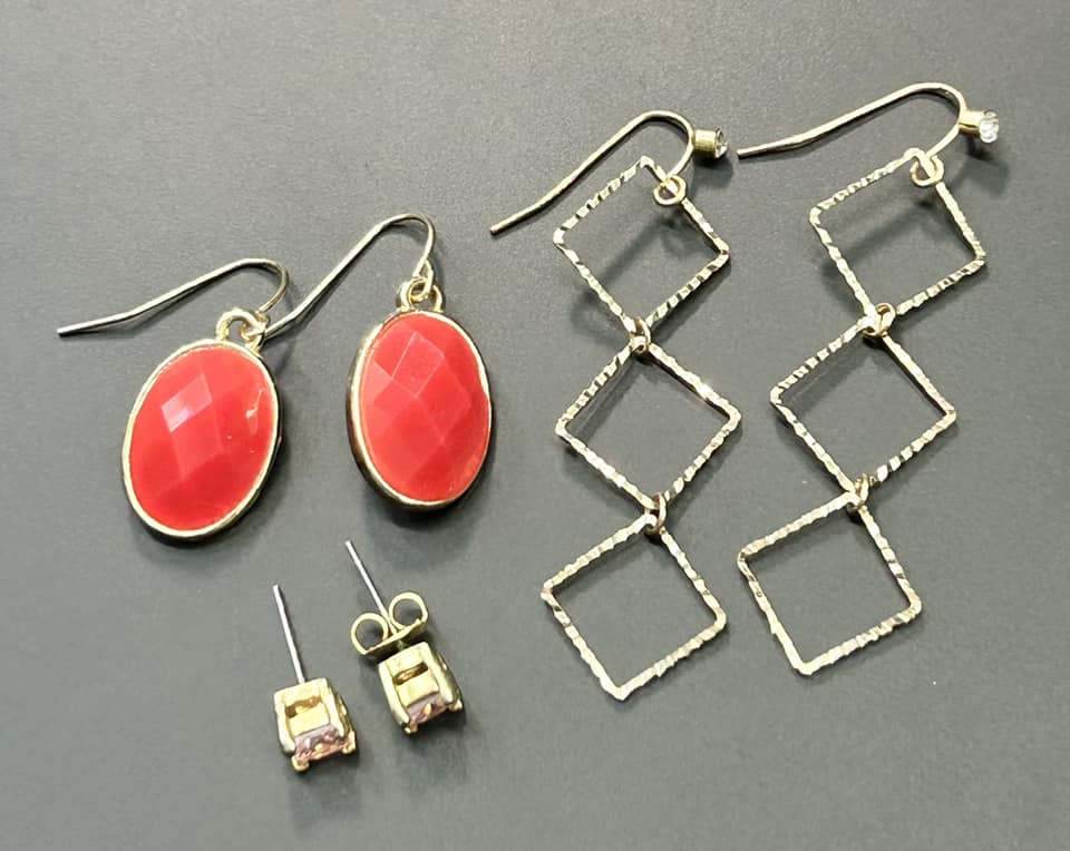 3 Pairs of Fashion Earrings