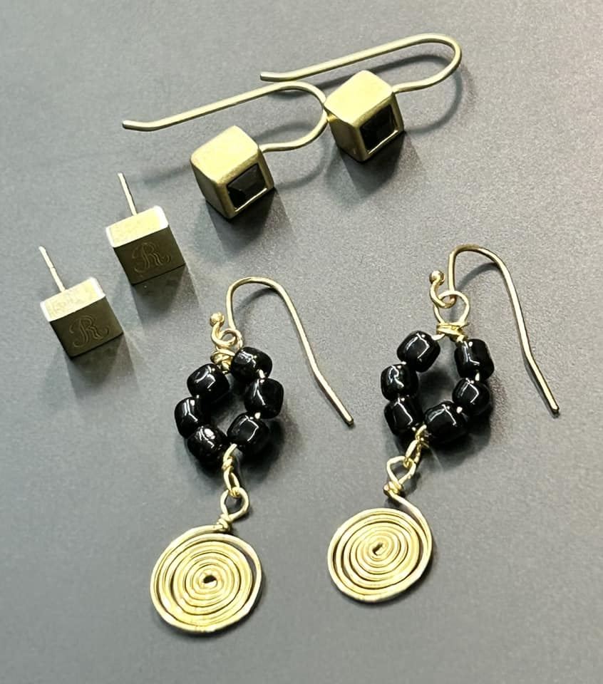 3 Pairs of Fashion Earrings