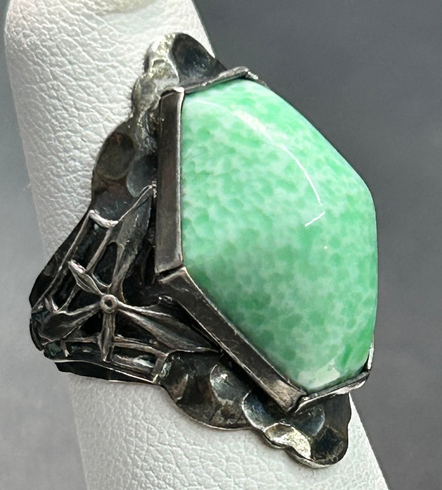 Vintage Sterling Silver Peking Glass Ring Size 4.5