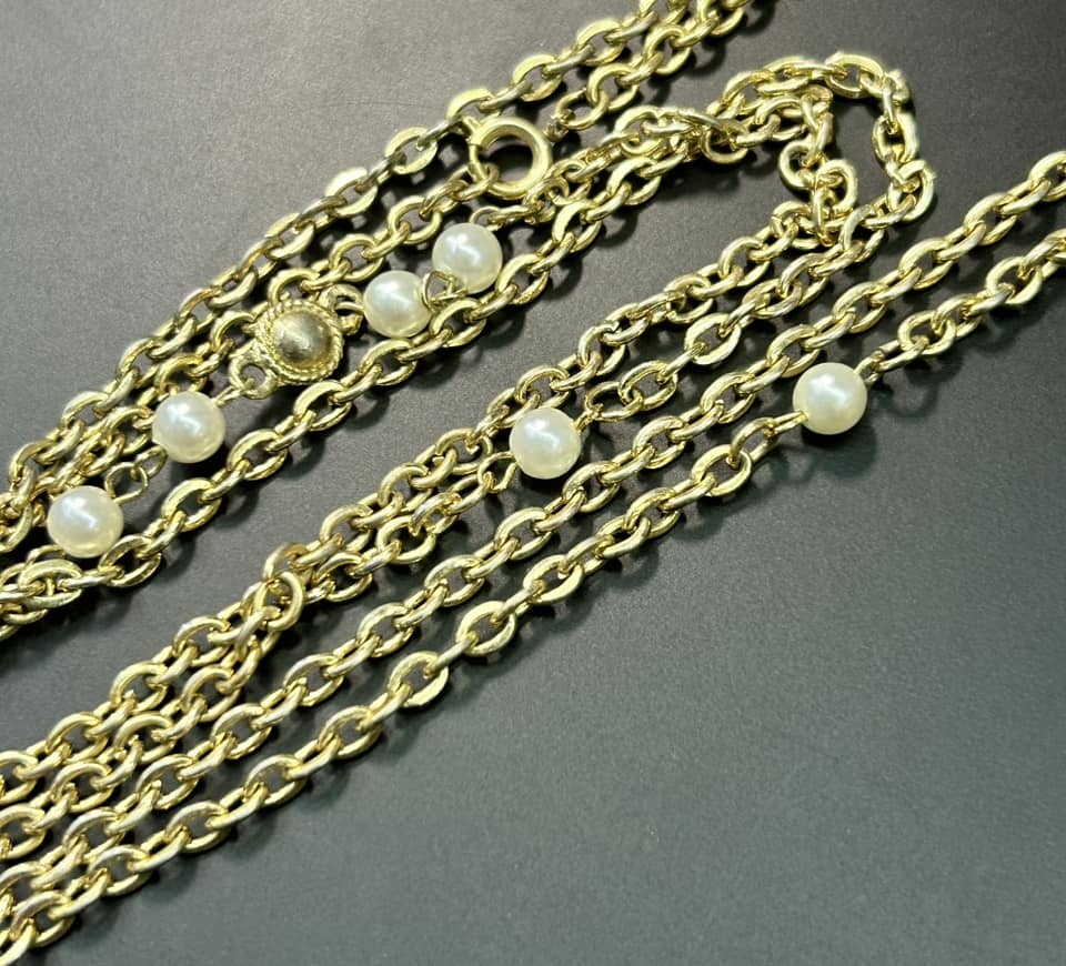 Gold Tone Faux Pearl Necklace