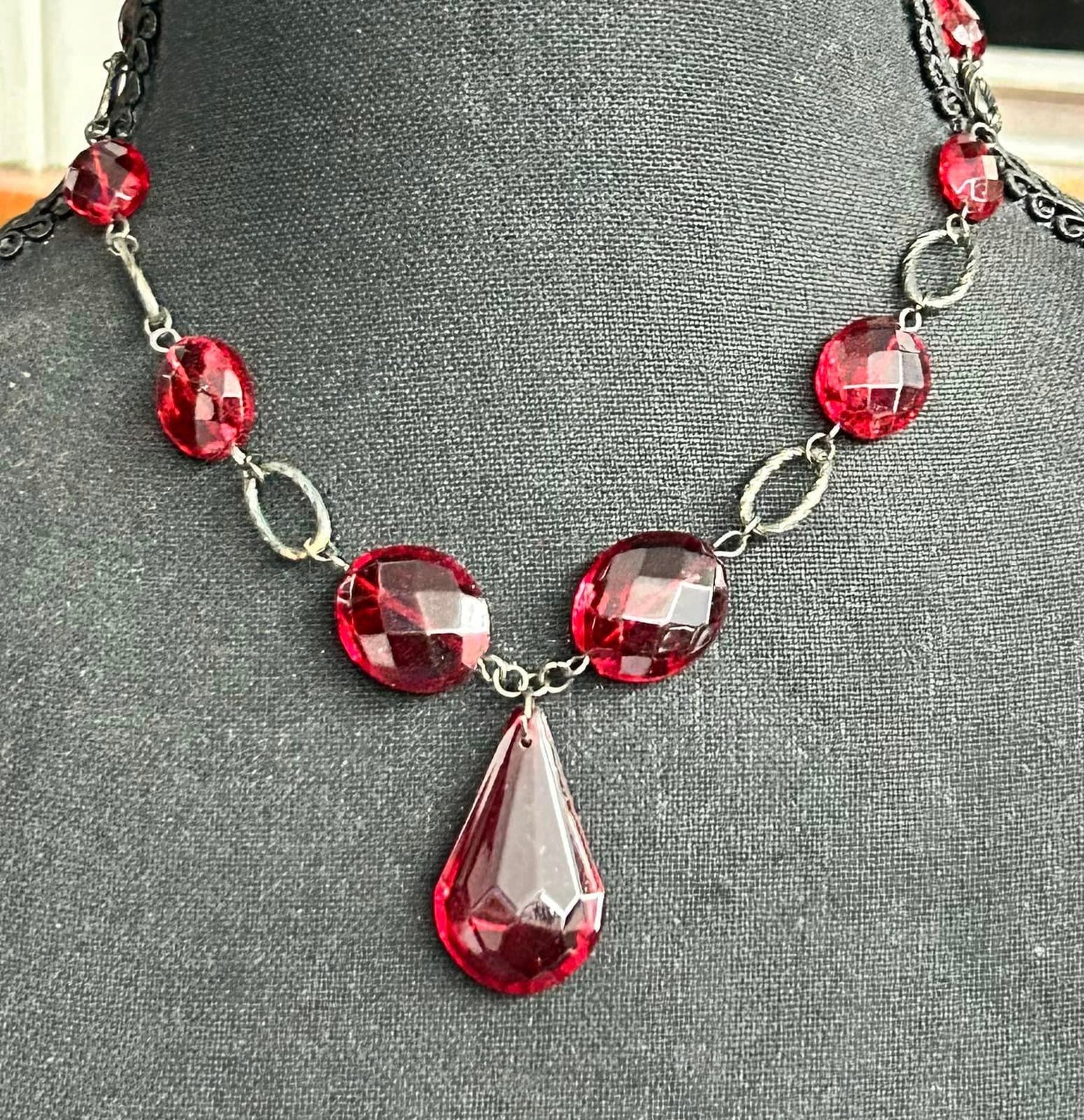 Express Glass Bead Necklace