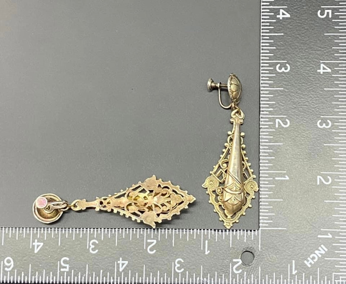 Vintage Screw Back Earrings