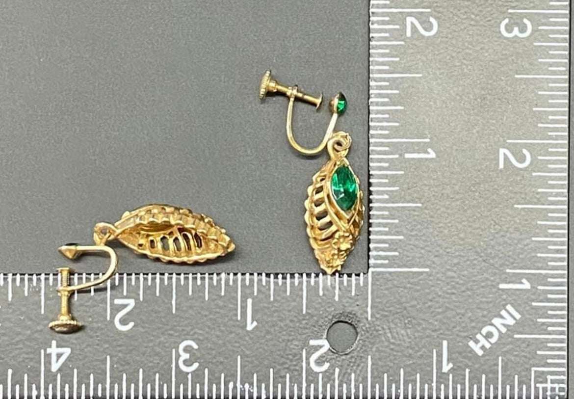 Vintage Rhinestone Screw Back Earrings