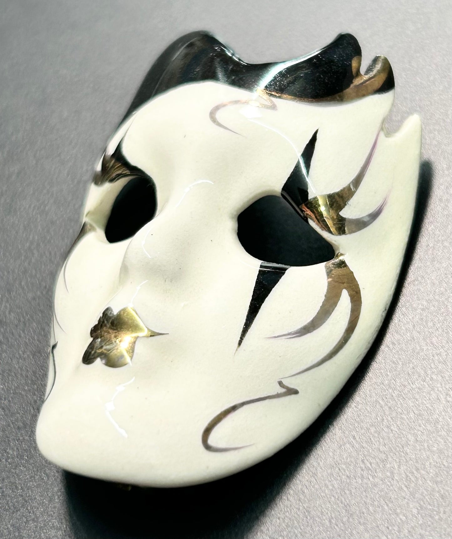 KP New Orleans Mask Brooch