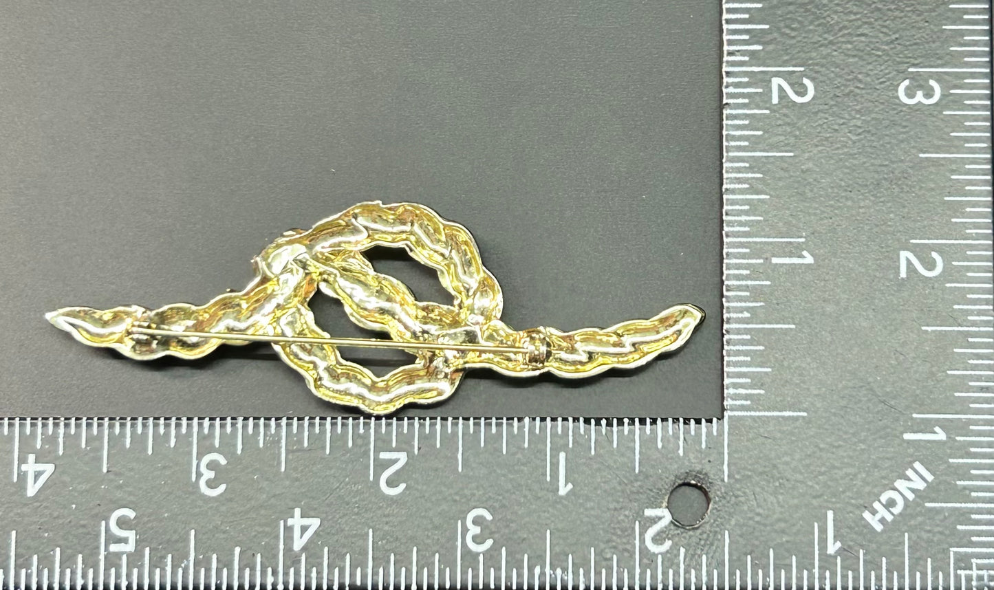 Knot Brooch