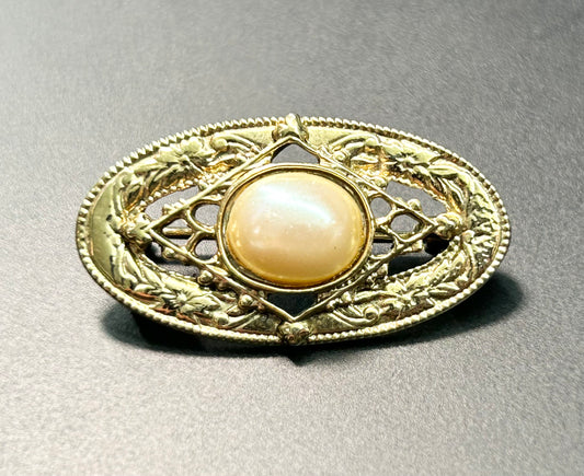 Vintage Faux Pearl Brooch