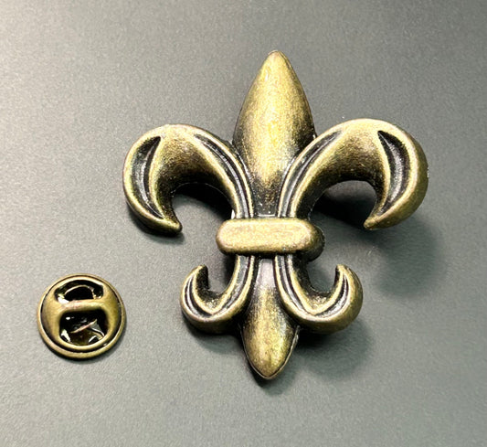 Fleur de lis Pin