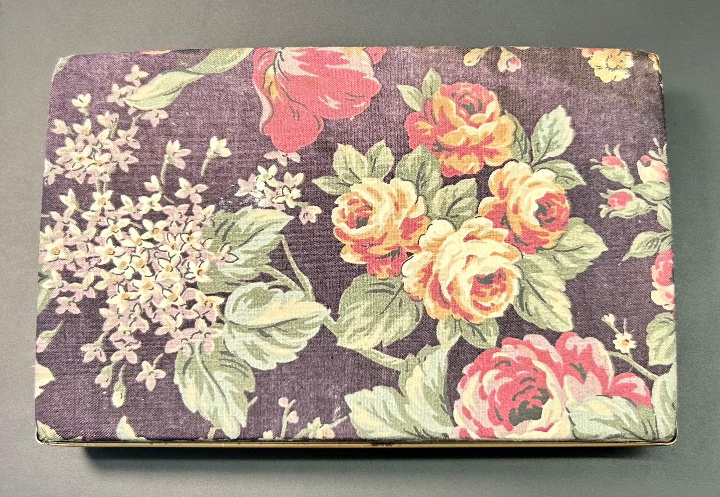 Vintage Clamshell Travel Jewelry Box