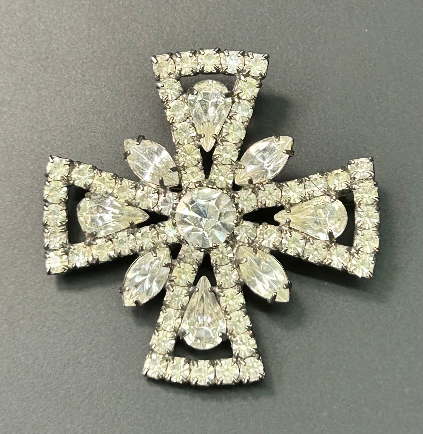 Vintage Rhinestone Brooch