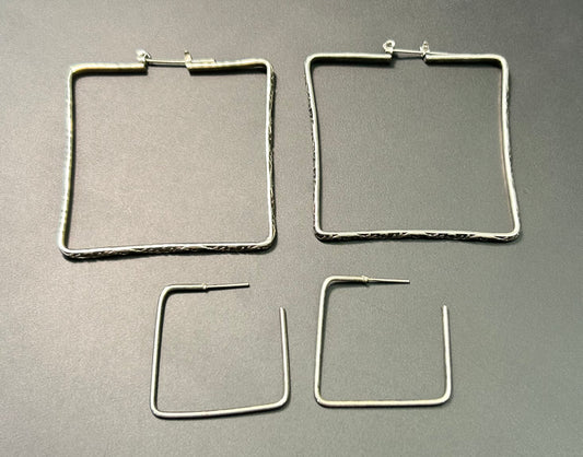 2 Pairs of Square Hoop Earrings