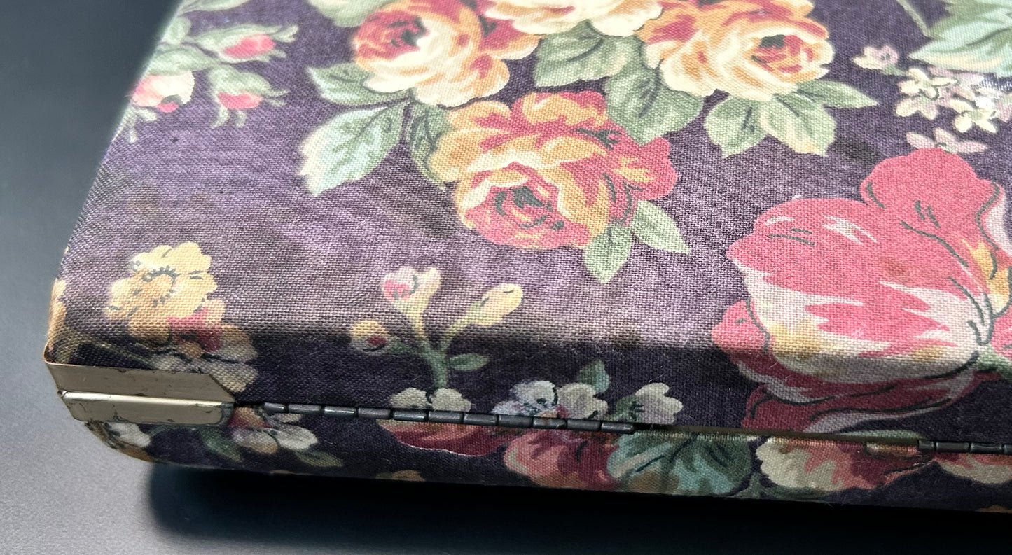 Vintage Clamshell Travel Jewelry Box