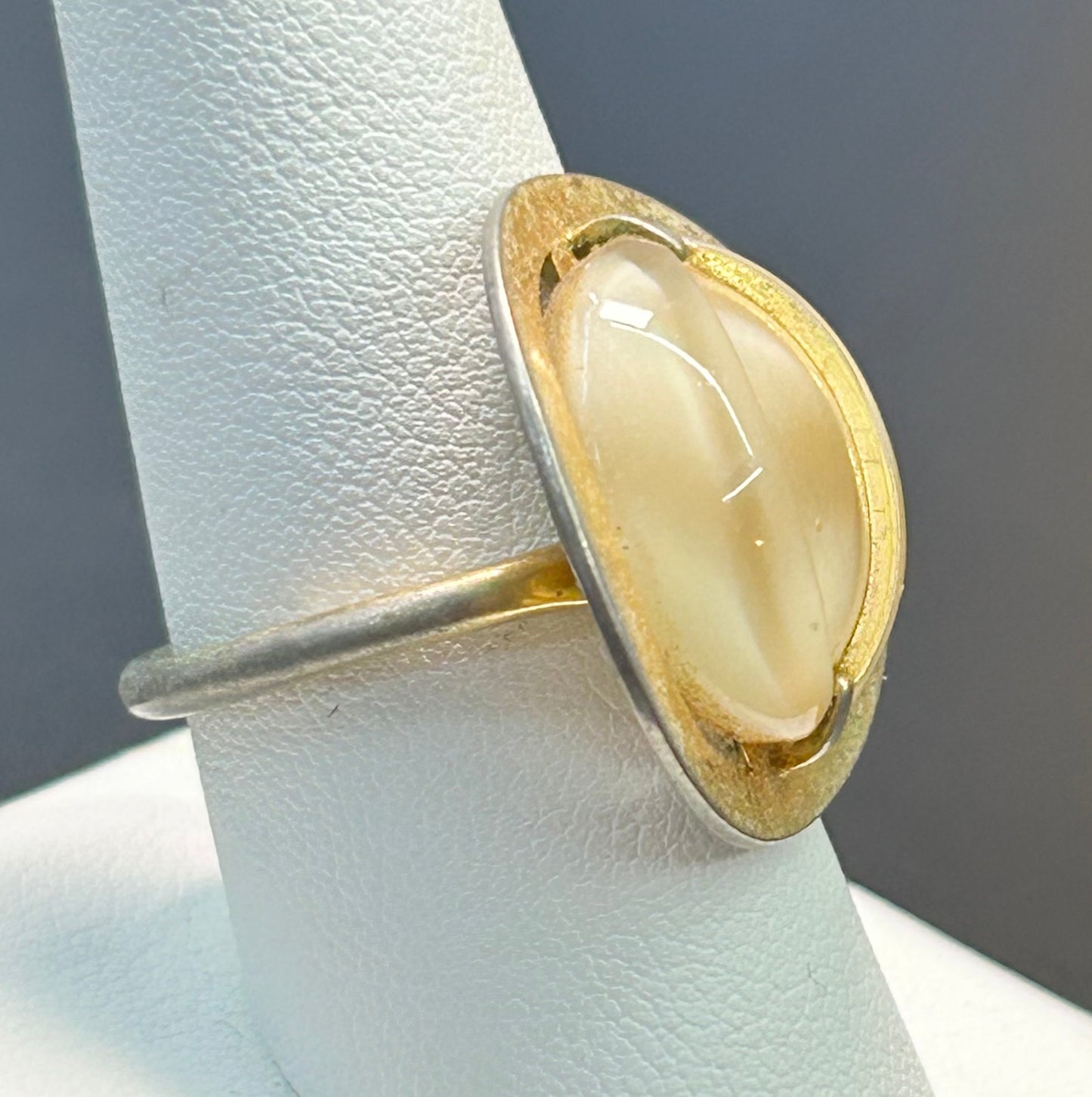Sarah Coventry Glass Ring