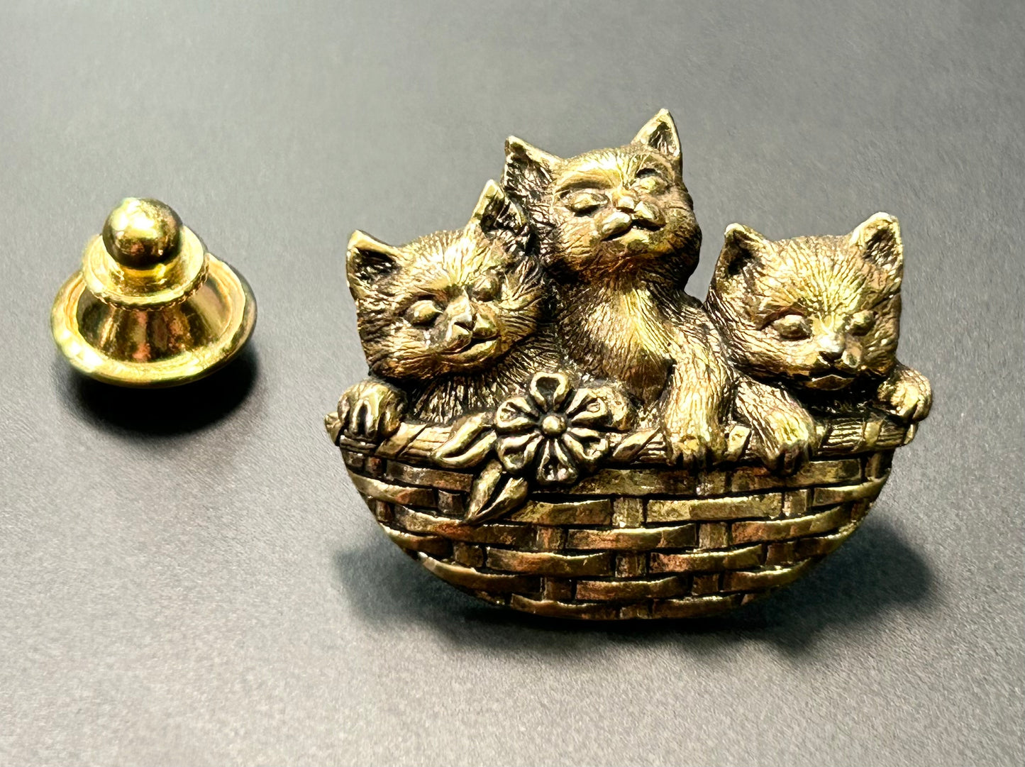 Kittens in a Basket Pin